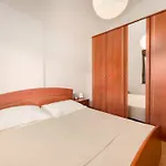 Five Bedroom With Pool Villa *