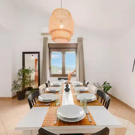 Five Bedroom With Pool Villa