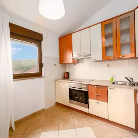 Five Bedroom With Pool * Lovreć