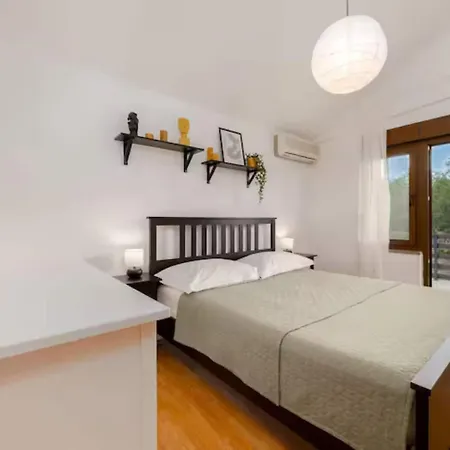 Five Bedroom With Pool Villa