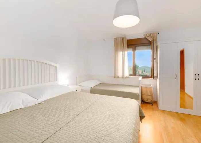 Villa Five Bedroom With Pool *