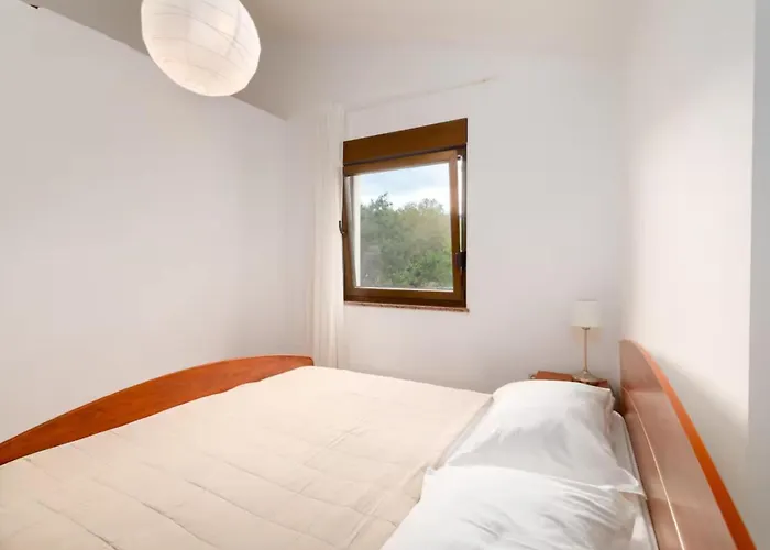 Five Bedroom With Pool * Lovrec